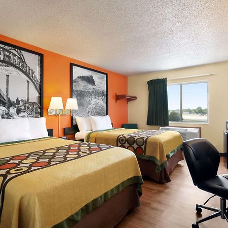 Super 8 By Wyndham Waco University Area Exterior photo